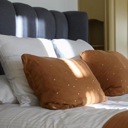 Sequoias Golf & Ressort Hotel Ruy-Montceau Bagian luar foto