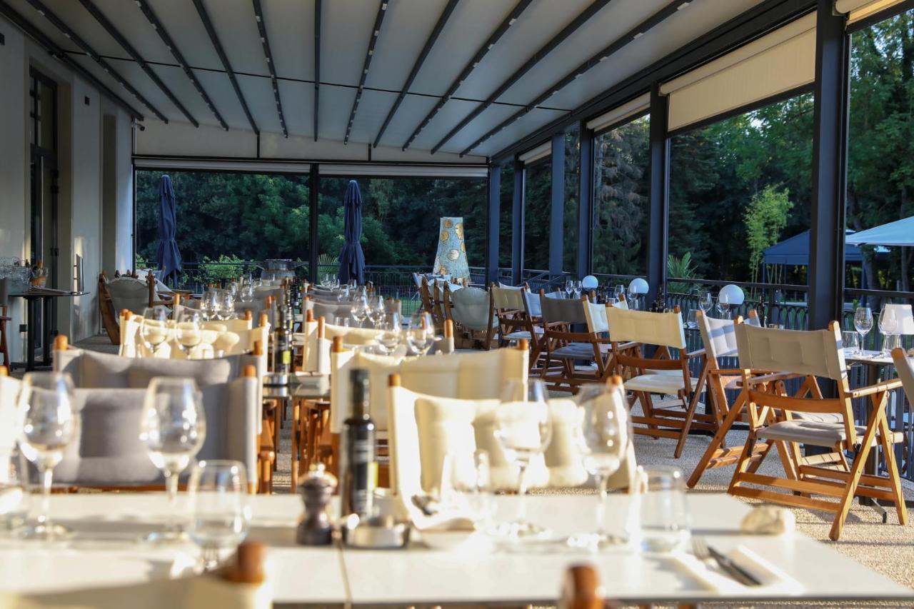 Sequoias Golf & Ressort Hotel Ruy-Montceau Bagian luar foto