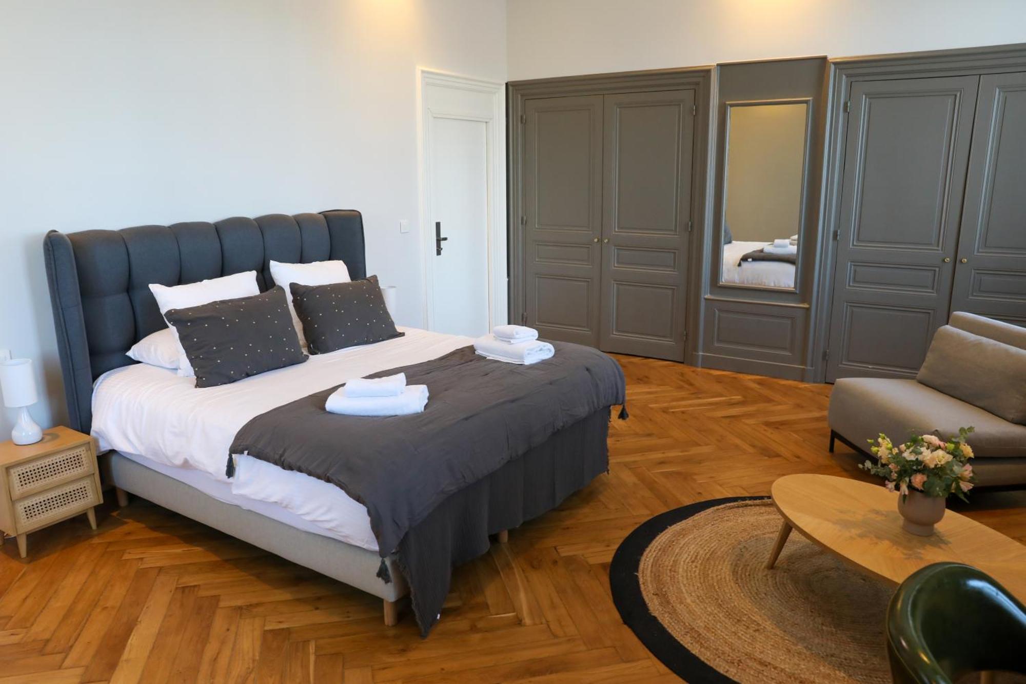 Sequoias Golf & Ressort Hotel Ruy-Montceau Bagian luar foto