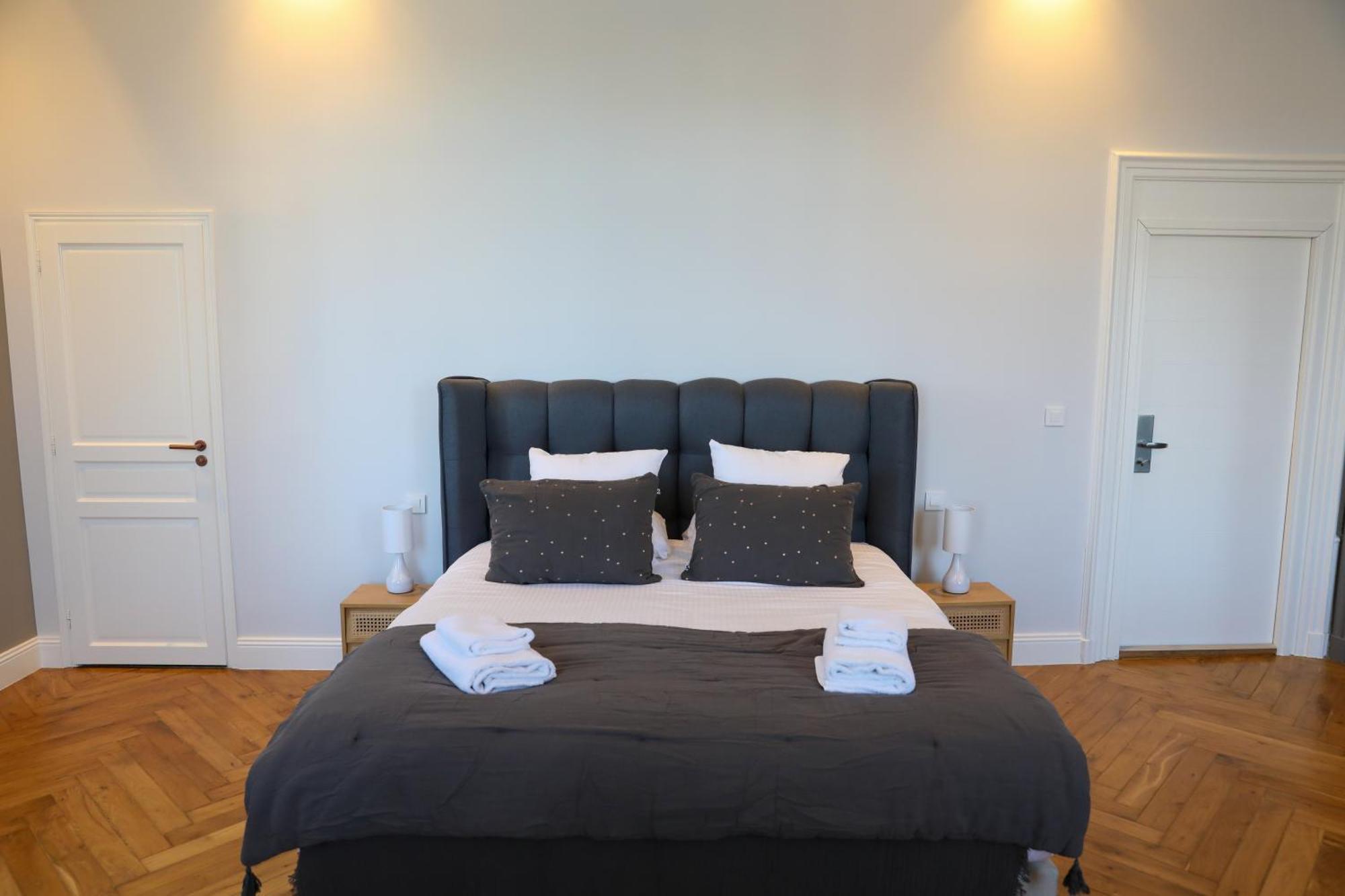 Sequoias Golf & Ressort Hotel Ruy-Montceau Bagian luar foto