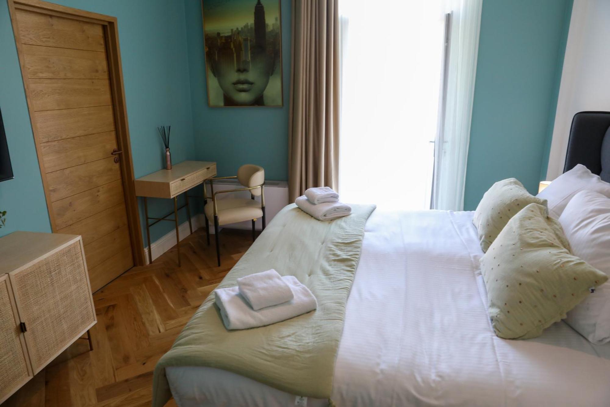 Sequoias Golf & Ressort Hotel Ruy-Montceau Bagian luar foto