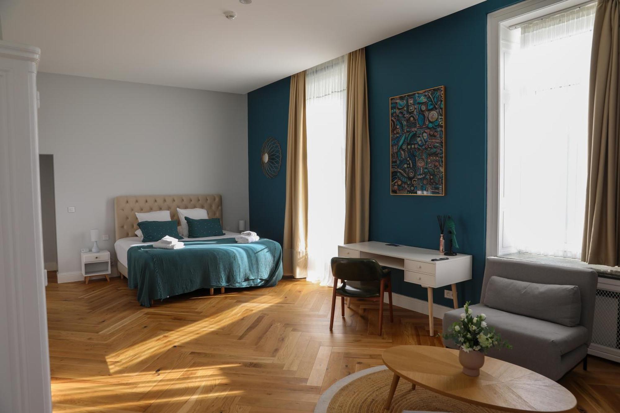 Sequoias Golf & Ressort Hotel Ruy-Montceau Bagian luar foto